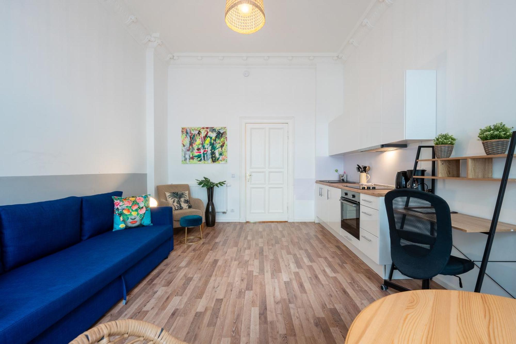 Modern, Central Flat With Workspace Berlin Bagian luar foto